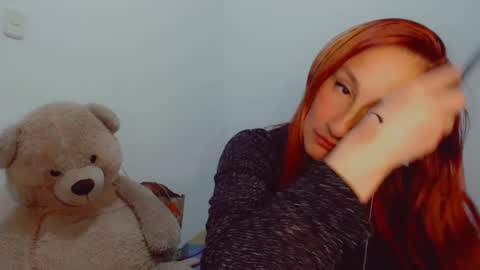 Snapshot of skarlett2072 chatting on 01.14.25 Arlett online show from 01.14.25