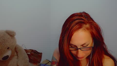 Snapshot of skarlett2072 chatting on 01.15.25 Arlett online show from 01.15.25