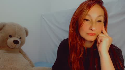 Snapshot of skarlett2072 chatting on 01.21.25 Arlett online show from 01.21.25
