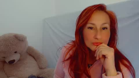 Snapshot of skarlett2072 chatting on 02.23.25 Arlett online show from 02.23.25