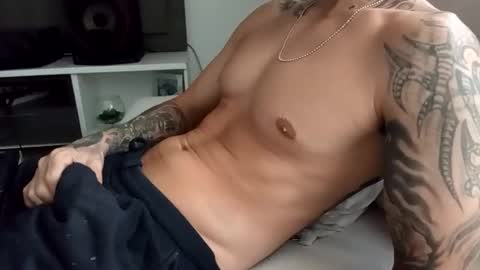 Snapshot of skater19xxx chatting on 03.14.26 miguel online show from 03.14.26