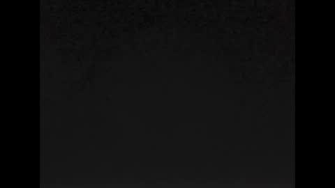 Snapshot of sketchyllew chatting on 10.26.25 sketchyllew online show from 10.26.25