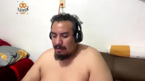 Snapshot of skinhell chatting on 12.08.24 Elias online show from 12.08.24