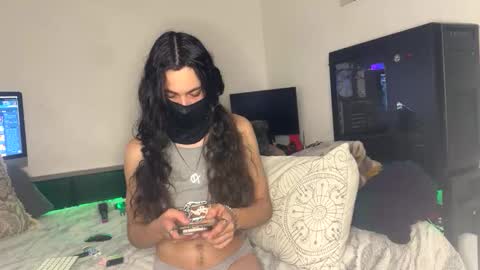 skinny_dior online show from 01.18.26