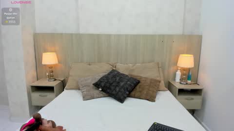 Emily Rojas online show from 10.31.25