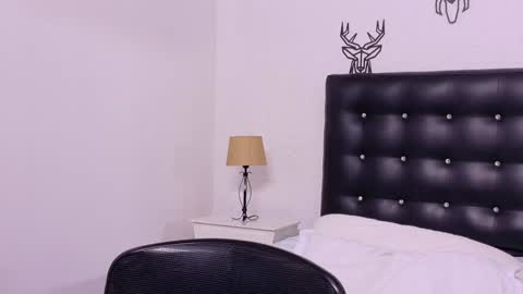 skinny_hottie18 online show from 12.27.24