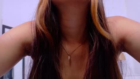 skinny_hottie18 online show from 02.24.25