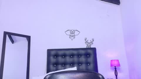 skinny_hottie18 online show from 02.28.25