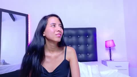 skinny_hottie18 online show from 09.23.25