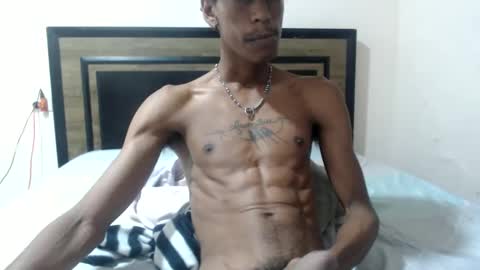 Snapshot of skinny_long_cock chatting on 10.12.25 Albert online show from 10.12.25