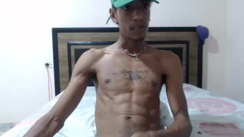 Snapshot of skinny_long_cock chatting on 11.12.25 Albert online show from 11.12.25