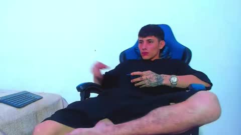 skinny marked online show from 12.19.25