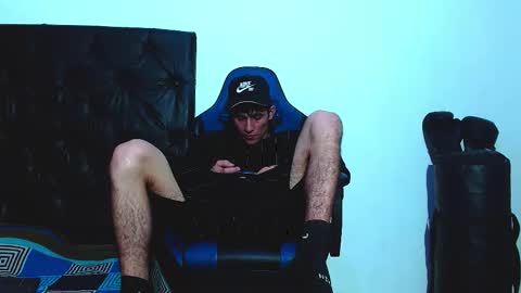 Snapshot of skinny_marked chatting on 01.17.26 skinny marked online show from 01.17.26