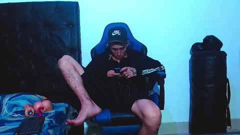 Snapshot of skinny_marked chatting on 02.01.26 skinny marked online show from 02.01.26