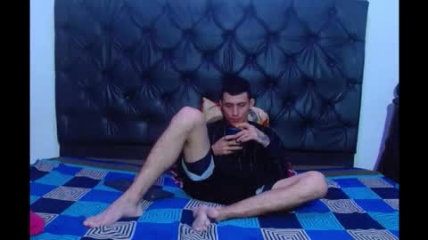 Snapshot of skinny_marked chatting on 02.11.26 skinny marked online show from 02.11.26