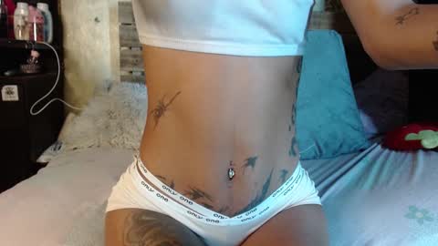 Snapshot of skinny_yizz chatting on 01.29.25 Only Pvt online show from 01.29.25