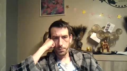 SkinnyBigCock2 online show from 01.02.25