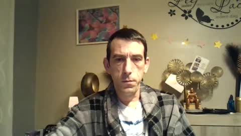 SkinnyBigCock2 online show from 01.04.25