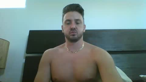 skinnyguylongdick1 online show from 03.01.25