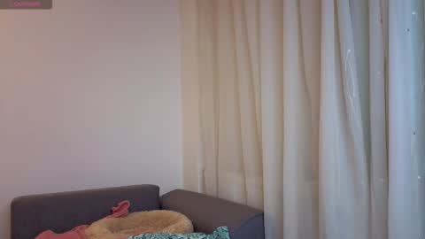 Snapshot of skinnymode chatting on 10.24.25 SkinnyMode online show from 10.24.25