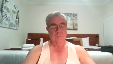 Skipper1970 online show from 12.19.25