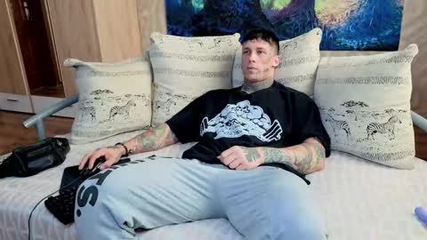 skirlingod online show from 09.14.25