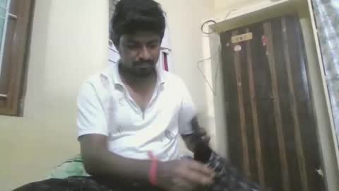 Snapshot of sklavepappu143 chatting on 04.28.26 Indianslut1431 online show from 04.28.26