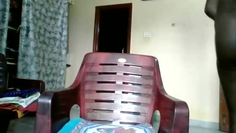 Snapshot of sklavepappu143 chatting on 06.01.26 Indianslut1431 online show from 06.01.26