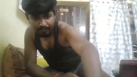 Snapshot of sklavepappu143 chatting on 06.02.26 Indianslut1431 online show from 06.02.26