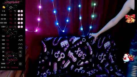 Iska Im genderfluid theyheshenot use ht have reasons and Mia my t-gf sheher online show from 12.21.24