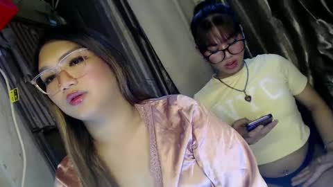 Snapshot of sky_fox_sweetxx chatting on 02.19.25 online show from 02.19.25