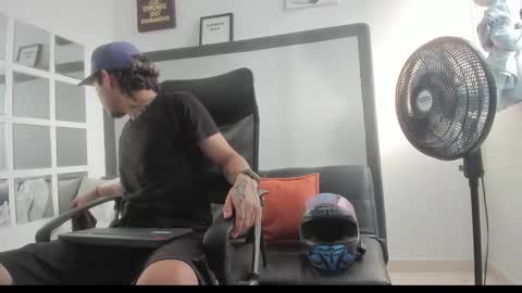 sky_wild online show from 11.02.25