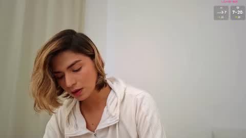 Snapshot of skyamber8v2 chatting on 06.19.26 Vi online show from 06.19.26