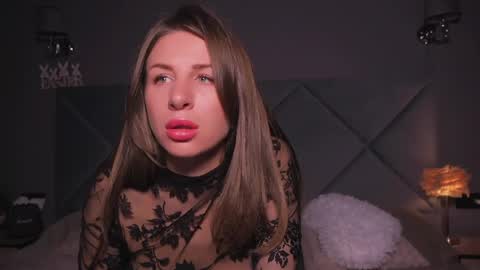 Snapshot of skylar426176 chatting on 04.08.26 skylar426176 online show from 04.08.26