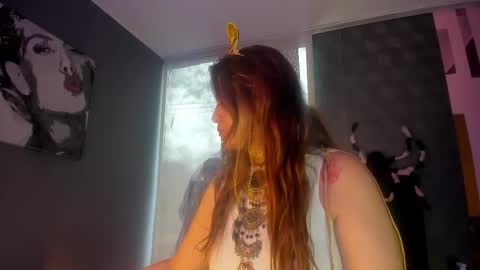 skylar__desire online show from 10.14.25