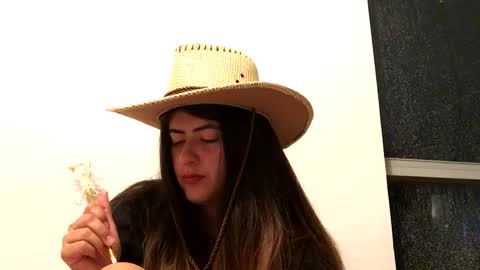 Skyler online show from 12.20.25