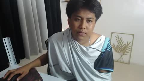 Snapshot of skyler_twinkx chatting on 04.07.26 Skyler online show from 04.07.26