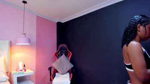 skylerbloom online show from 10.20.25