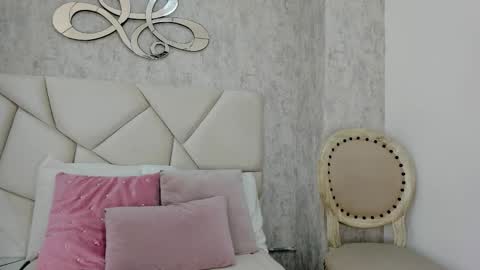 Snapshot of skylerwhite02 chatting on 10.17.25 Skyler online show from 10.17.25