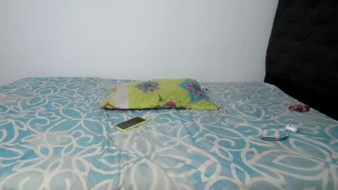 Snapshot of skynataly chatting on 12.23.24 skynata online show from 12.23.24