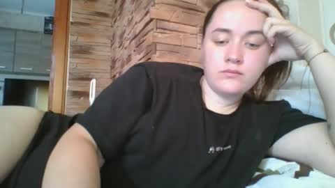 Snapshot of skyressie333 chatting on 10.10.25 skyressie333 online show from 10.10.25