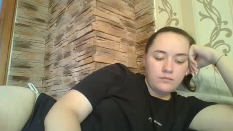 Snapshot of skyressie333 chatting on 10.14.25 skyressie333 online show from 10.14.25