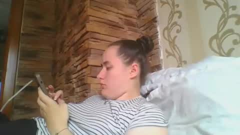 Snapshot of skyressie333 chatting on 10.18.25 skyressie333 online show from 10.18.25