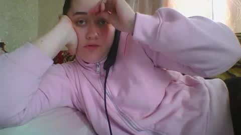 skyressie333 online show from 04.10.26