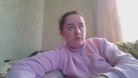 skyressie333 online show from 04.13.26