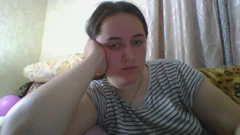 skyressie333 online show from 04.13.26