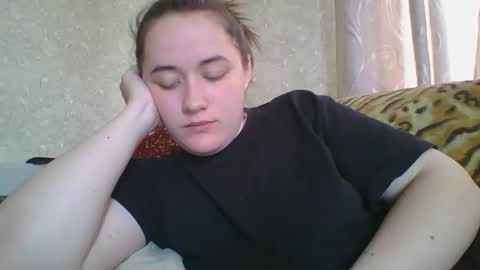 skyressie333 online show from 04.25.26