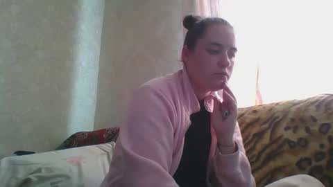 Snapshot of skyressie333 chatting on 05.21.26 skyressie333 online show from 05.21.26