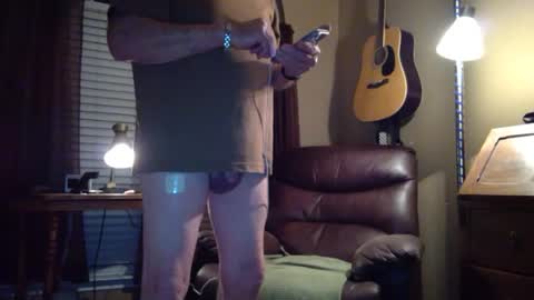 Snapshot of sladeisnaked chatting on 06.15.26 sladeisnaked online show from 06.15.26