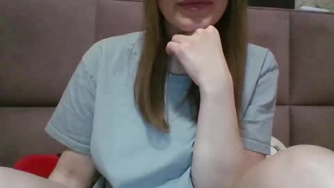 Snapshot of sladkiegubki chatting on 02.07.25 Sladkiegubki online show from 02.07.25